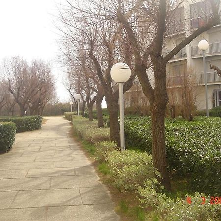 Studio La Grande Motte, Parking Екстериор снимка