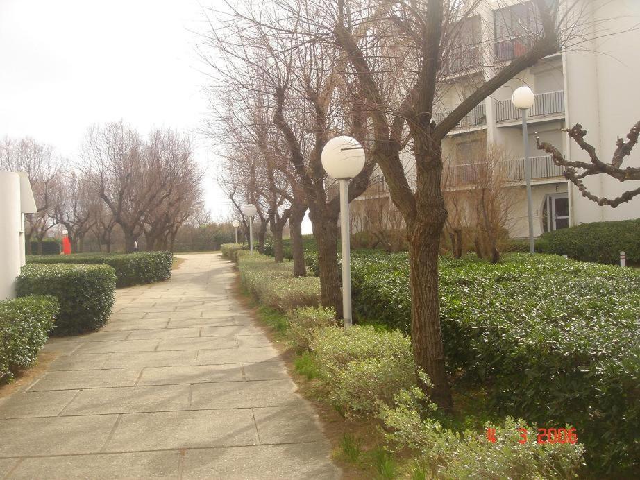 Studio La Grande Motte, Parking Екстериор снимка